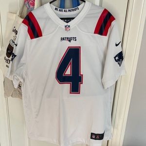 White New England Patriots jersey